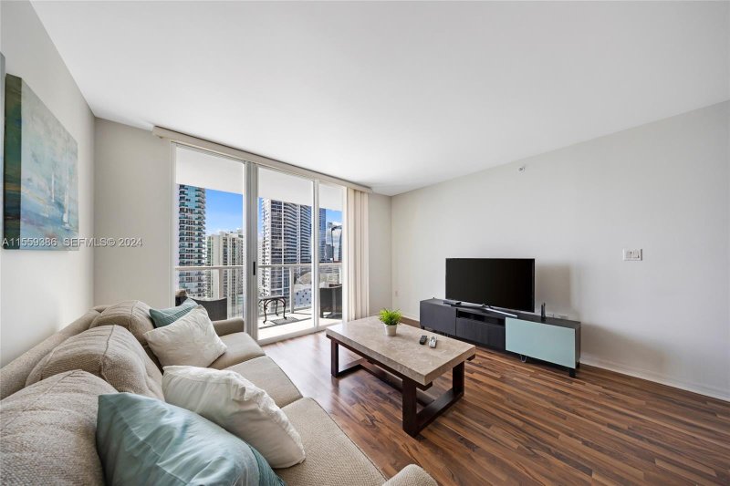 Aluguel de apartamento no Mark on Brickell Apt 2207