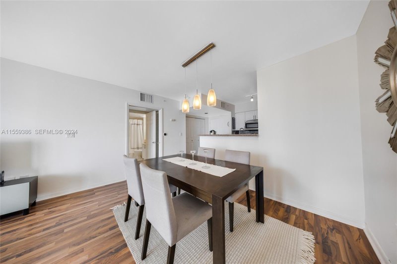 Aluguel de apartamento no Mark on Brickell Apt 2207