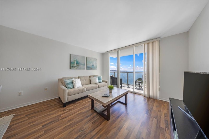 Aluguel de apartamento no Mark on Brickell Apt 2207
