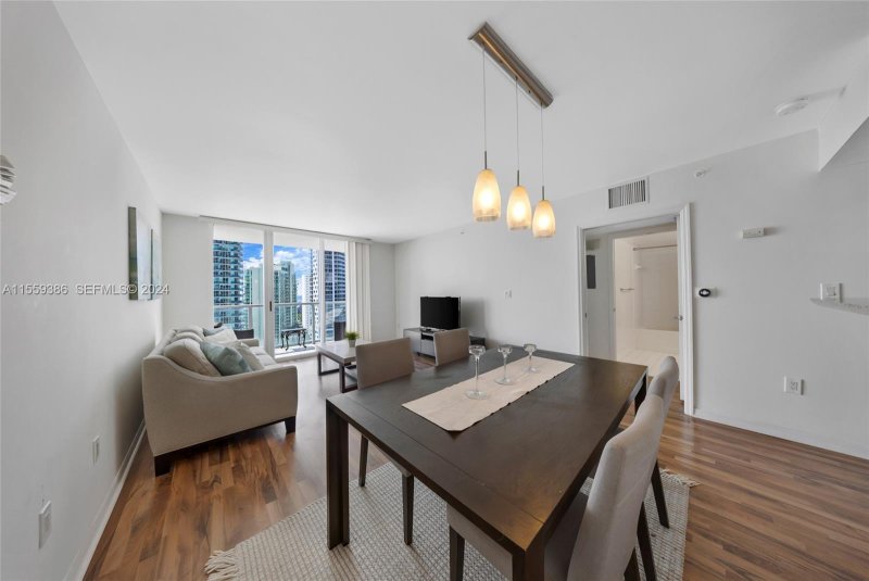 Aluguel de apartamento no Mark on Brickell Apt 2207