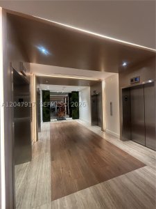 Comprar apartamento en Roney Palace 833