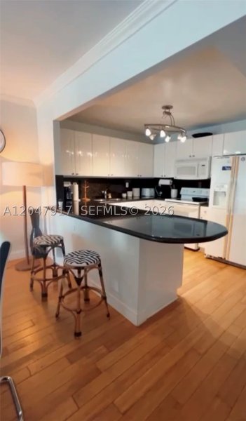Comprar apartamento en Roney Palace 833