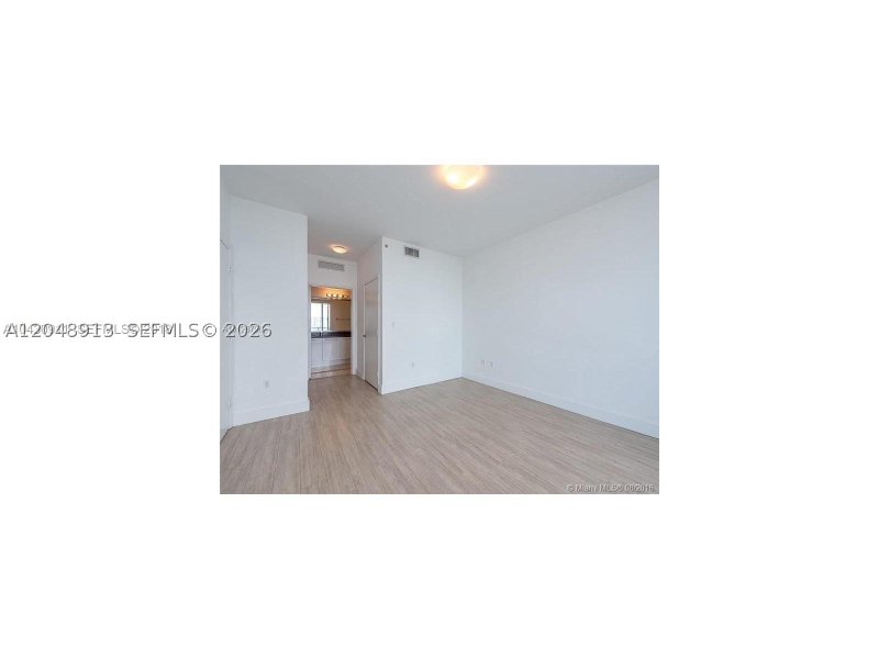 Condo for sale at The Ivy 2609