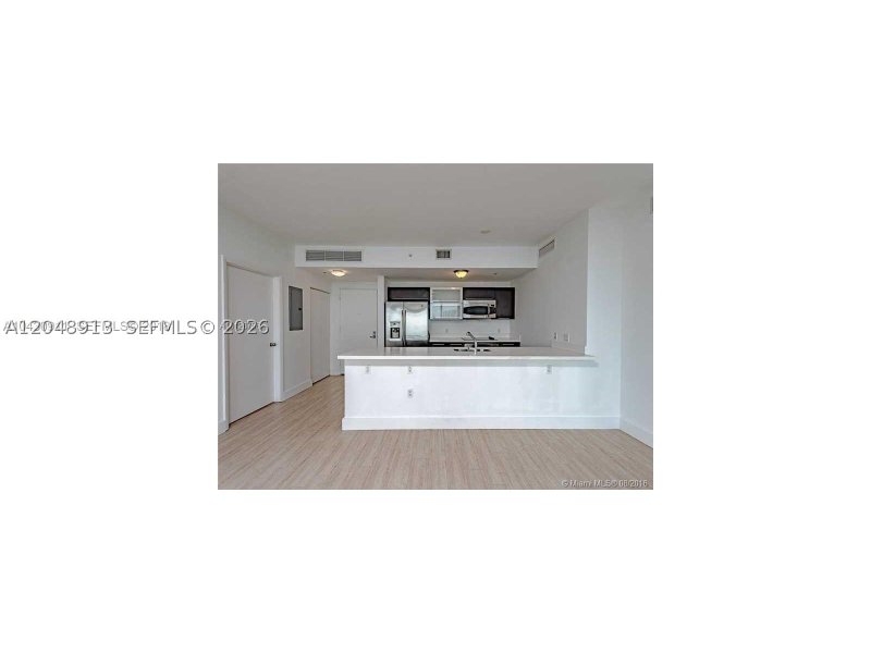 Condo for sale at The Ivy 2609