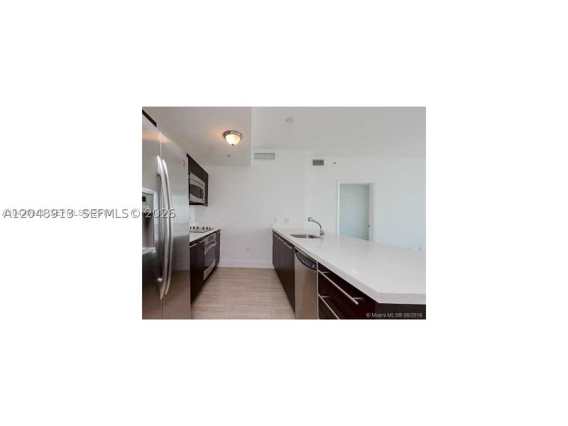 Condo for sale at The Ivy 2609