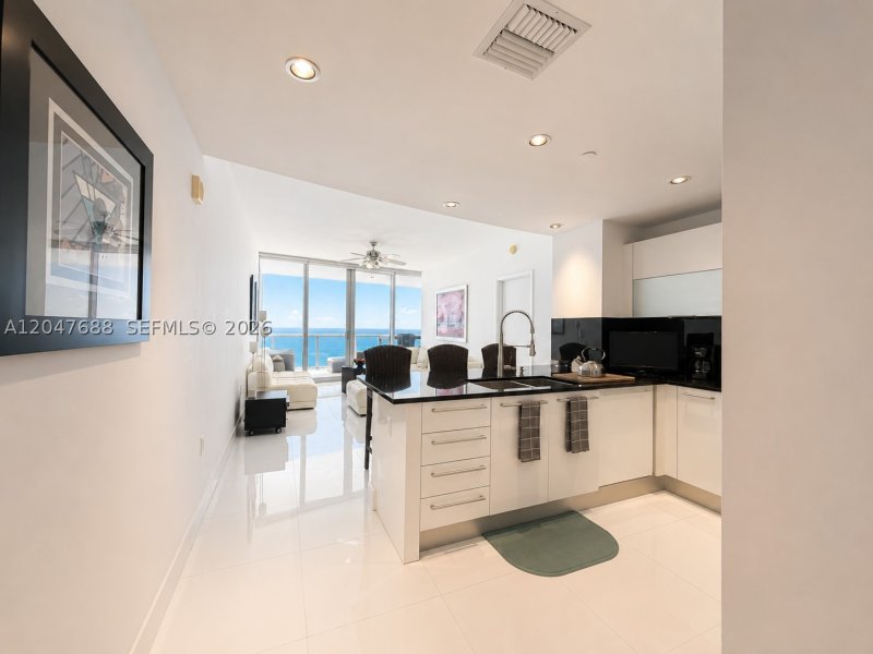 Apartment for rent at Jade Ocean 1602