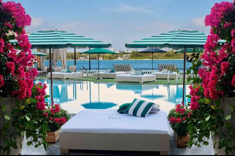 Comprar apartamento en 1100 West Condo (Mondrian located) 1007