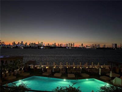 Comprar apartamento en 1100 West Condo (Mondrian located) 1007