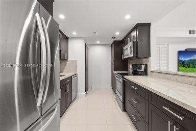 Royal Club Condo Apt #307