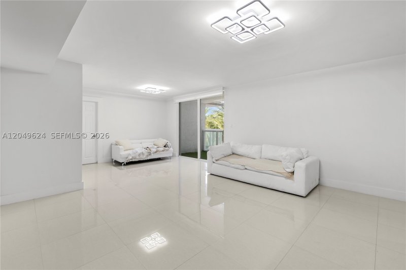 Alquiler de apartamento en Royal Club Condo 307