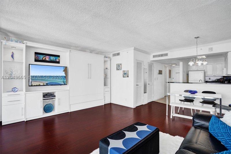 Apartment for rent at The Wave Condo 1504 (Availa
