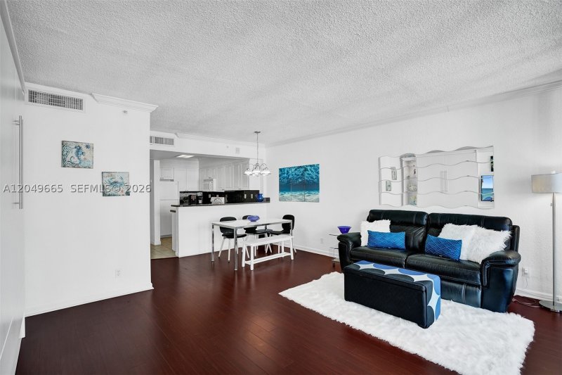 Apartment for rent at The Wave Condo 1504 (Availa