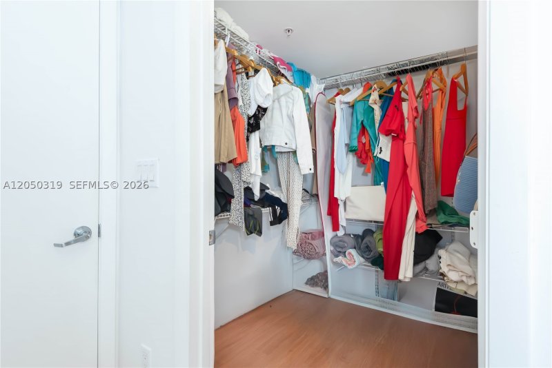 Condo for sale at The Ivy 2113