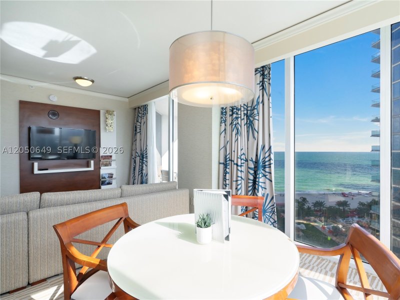 Condo for sale at Trump International Sonesta Beach Resort 1814