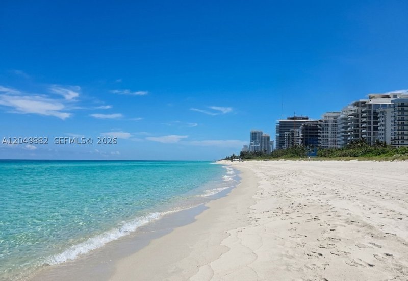 Condo for sale at Spiaggia Ocean 1009