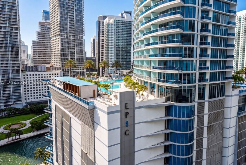 Comprar apartamento no Epic Miami 5110