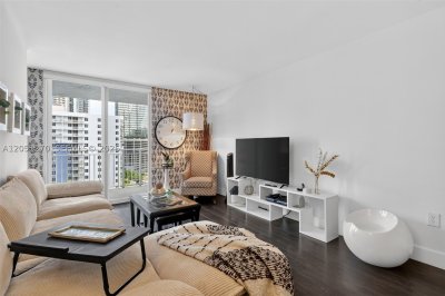 Madison Miami Apt #W-1202