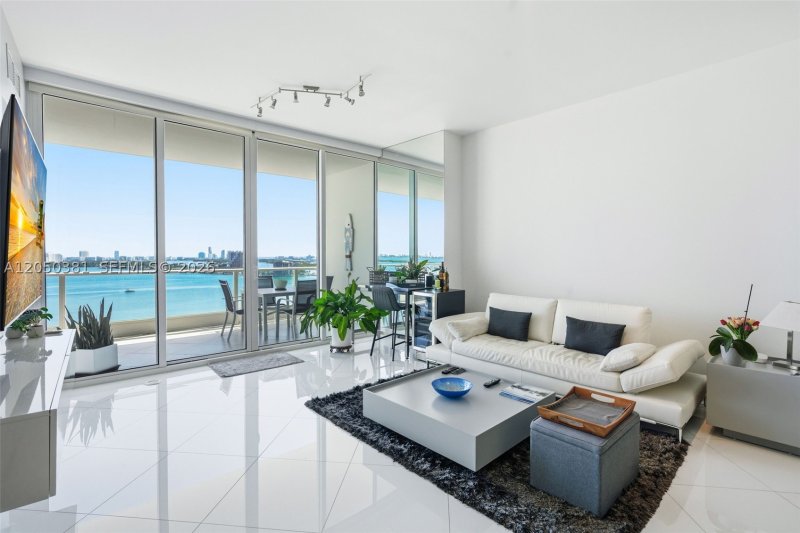 Apartment for rent at Paramount Bay 1908