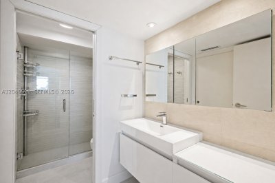 Comprar apartamento en Brickell Bay Club 1909