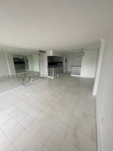 Aluguel de apartamento no Brickell Biscayne 4I