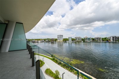 Comprar apartamento en Vita at Grove Isle L404