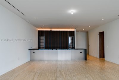Comprar apartamento en Vita at Grove Isle L404
