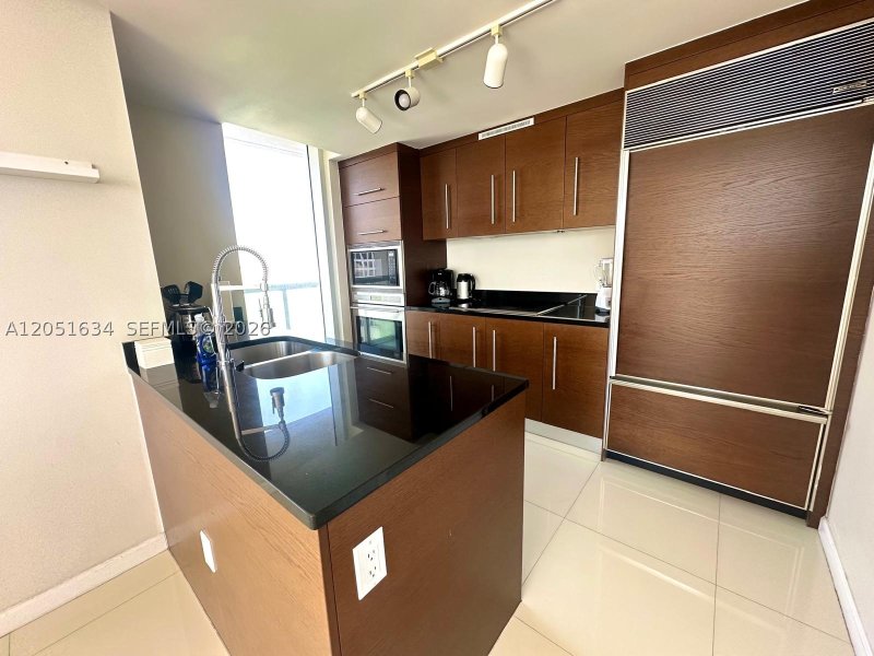 Condo for sale at Icon Brickell Viceroy 4408