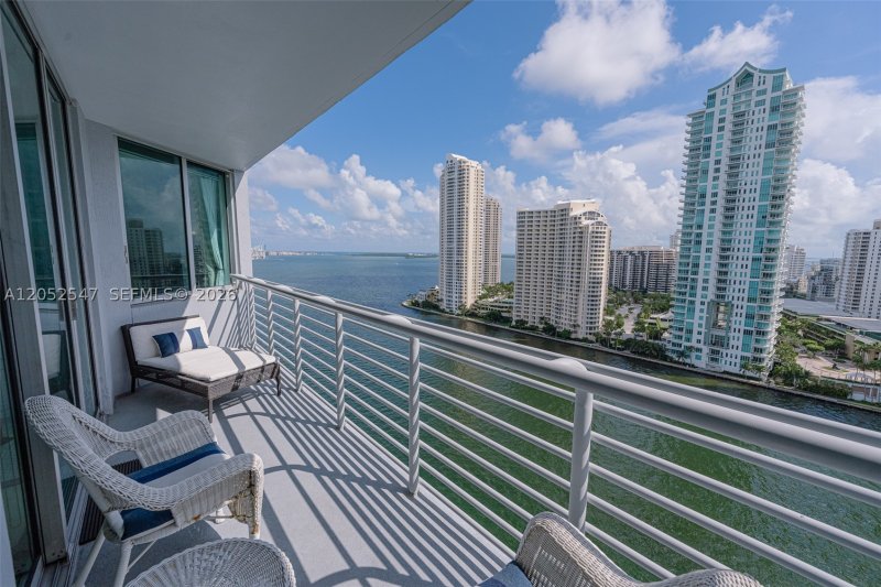 Apartment for rent at One Miami East Tower 2119