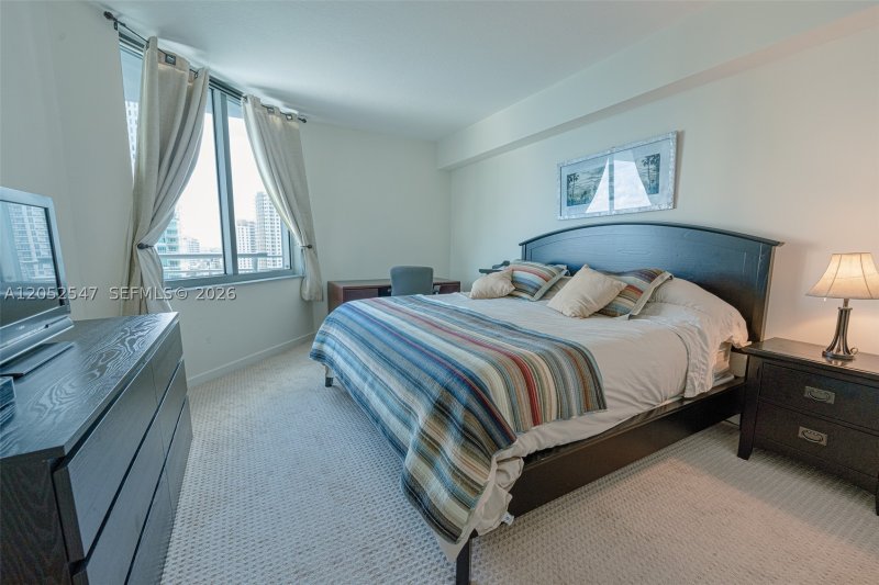 Apartment for rent at One Miami East Tower 2119