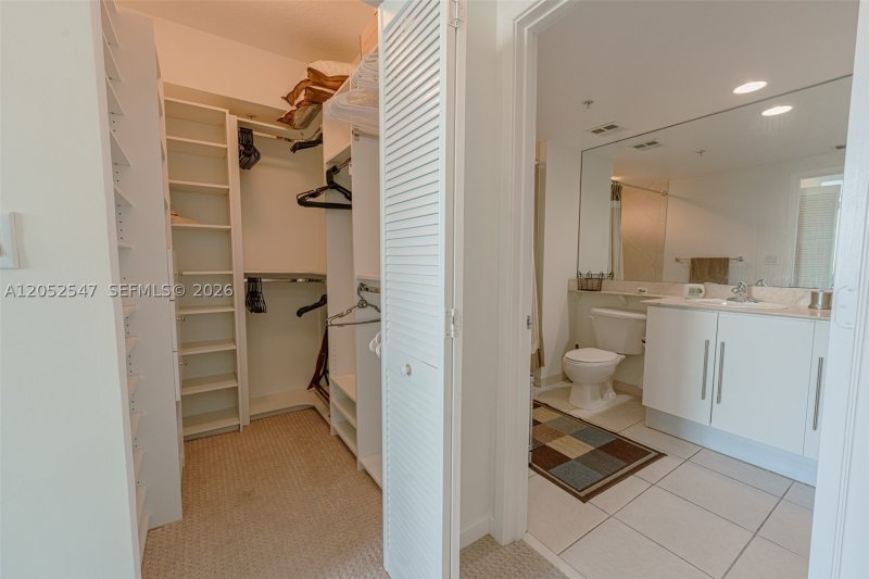 Apartment for rent at One Miami East Tower 2119