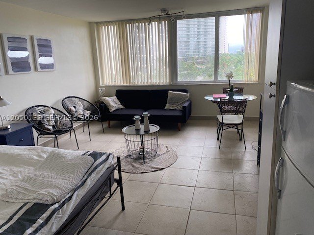Condo for sale at Aventura Beach Club 442