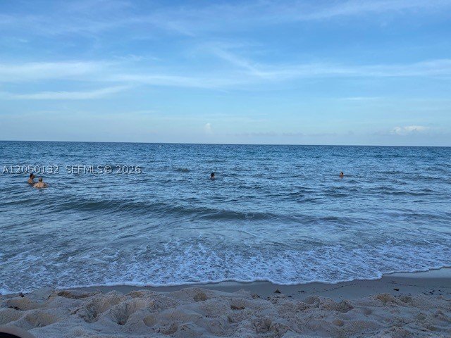 Condo for sale at Aventura Beach Club 442