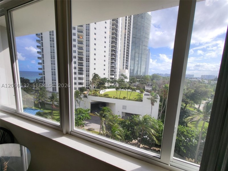 Condo for sale at Aventura Beach Club 442