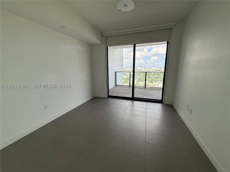 Condo for sale at Canvas 1711