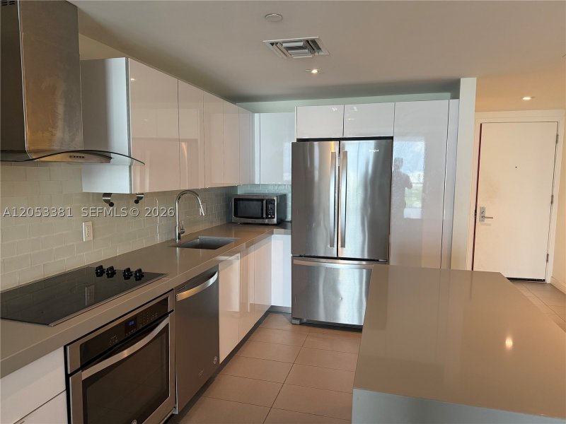 Condo for sale at Canvas 1711