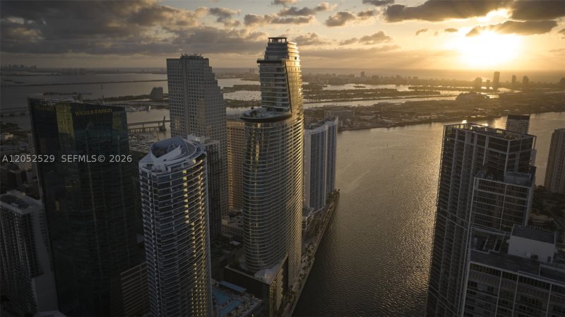 Condo for sale at Aston Martin Residences 1705W