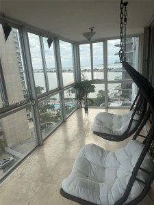 Comprar apartamento en Brickell 25 1003