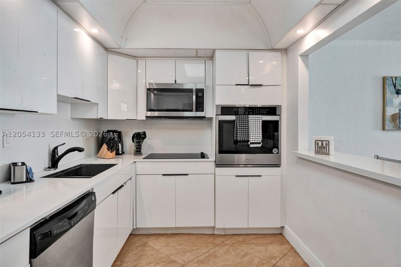 Condo for sale at Ocean Reserve 1001