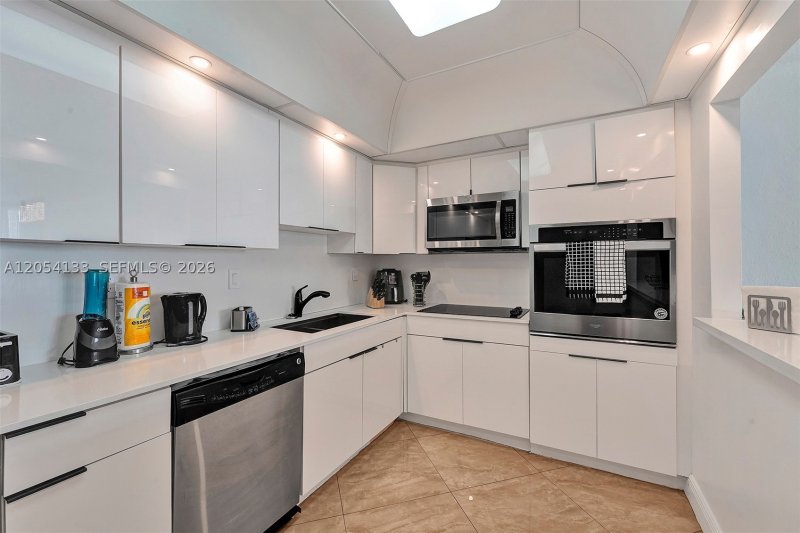 Condo for sale at Ocean Reserve 1001