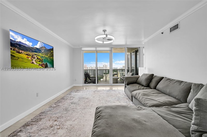Aluguel de apartamento no Ocean Two 2704
