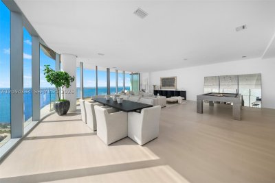 Comprar apartamento no Una Residences at Brickell PH-4001