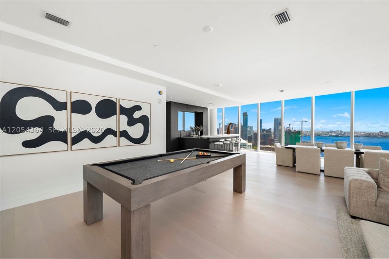 Comprar apartamento no Una Residences at Brickell PH-4001