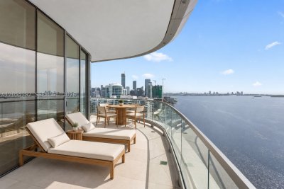 Comprar apartamento no Una Residences at Brickell 2701