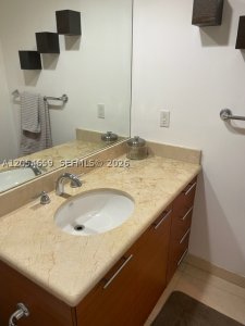 Comprar apartamento no 50 Biscayne 3109