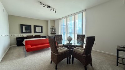 Comprar apartamento no 50 Biscayne 3109