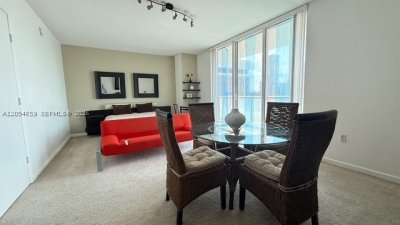 Comprar apartamento no 50 Biscayne 3109