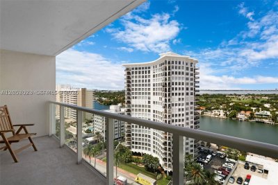 Comprar apartamento en Arlen Beach 1707