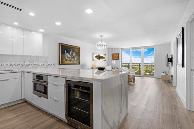 Comprar apartamento en Arlen Beach 1707