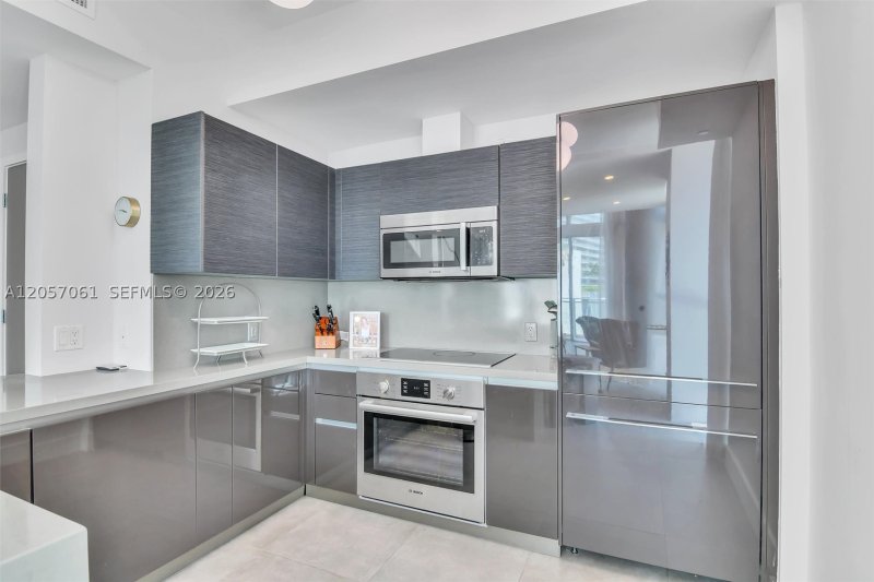 Apartment for rent at The Bond 713