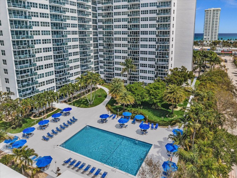 Condo for sale at Coral Ridge Towers South 414